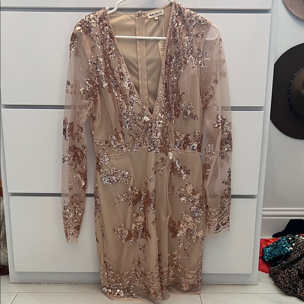 Glamorous Long Sleeve Sequin Dress - Picture 4 of 7